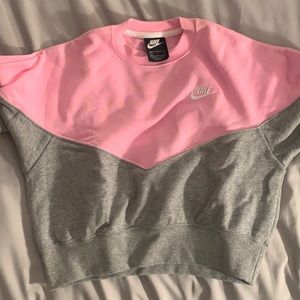 Nike crop top sweater